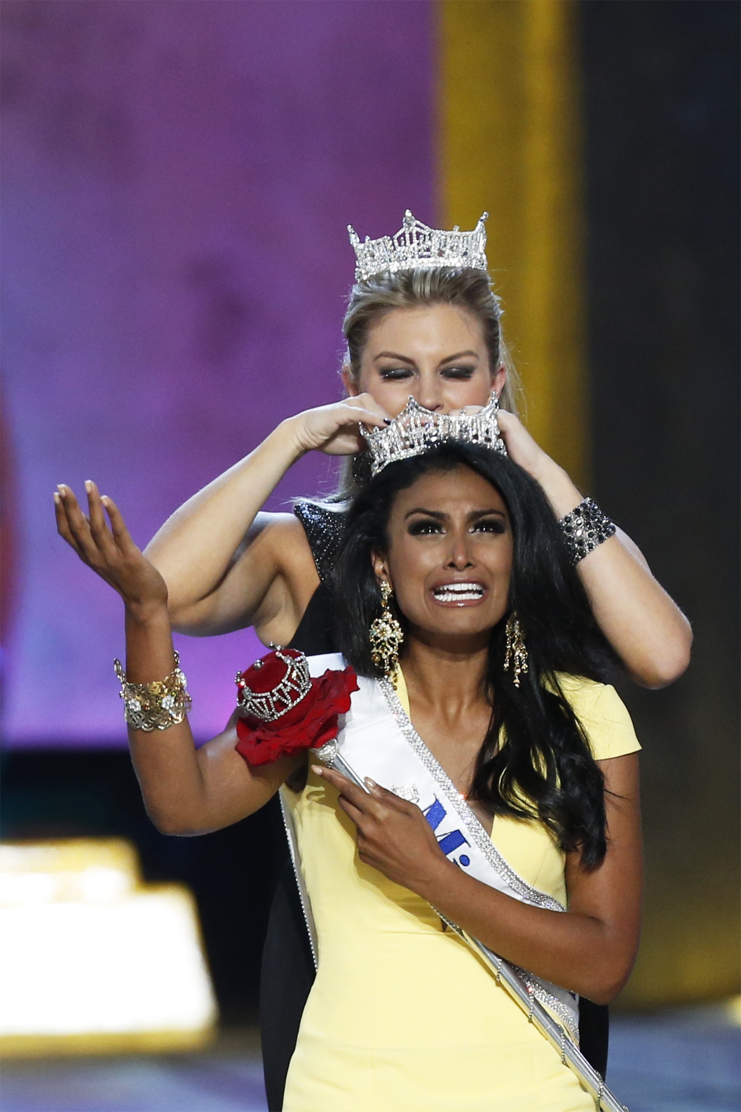 Nina Davuluri Photos Miss America Responds To Racism For Nationality Enstarz