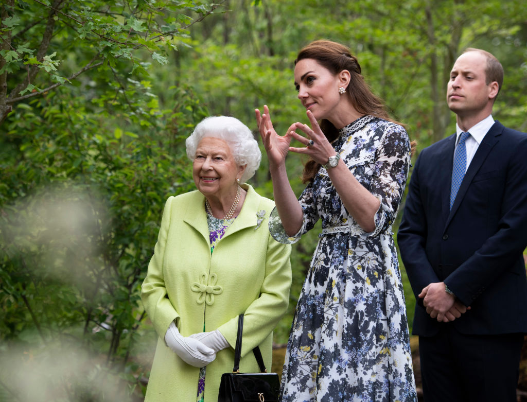 Queen Elizabeth II, Kate Middleton and Prince William