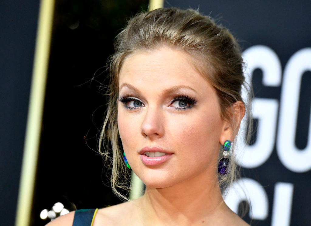 Angelic Taylor Swift  Inspires With Ultimate Act of Kindness