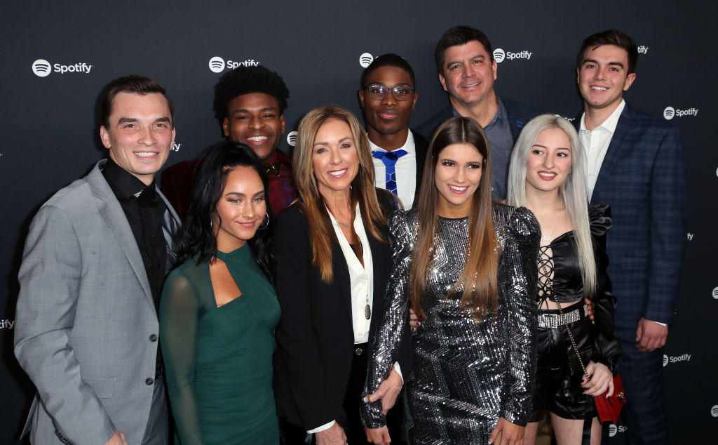 2020 People's Choice Awards Prediction 3 Reasons 'Cheer' Is the Most