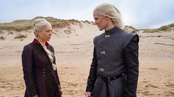 Emma D’Arcy as "Princess Rhaenyra Targaryen" and Matt Smith as "Prince Daemon Targaryen"