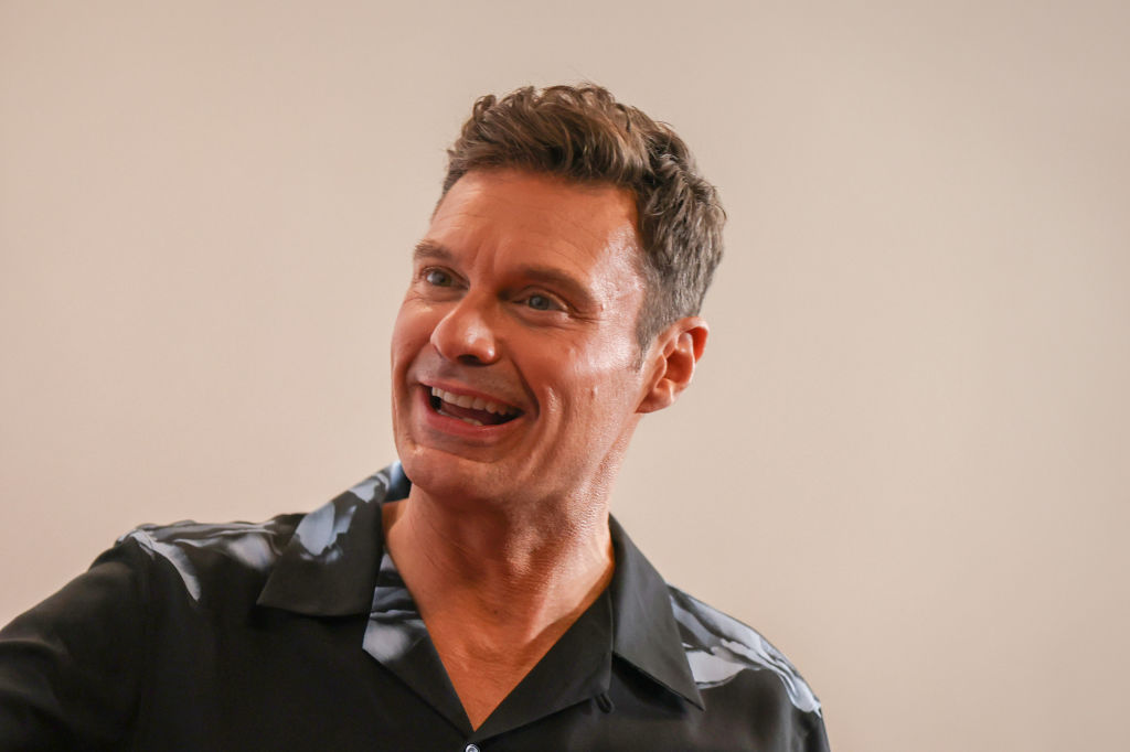 Ryan Seacrest's Team Did This Following Fans Concerns After The Host Has Mysteriously Disappeared For 'Live With Kelly And Ryan'