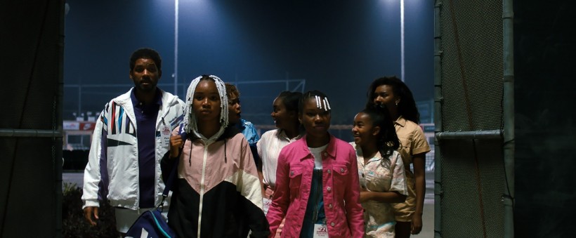 WILL SMITH, DEMI SINGLETON, and SANIYYA SIDNEY as Venus Williams in Warner Bros. Pictures’ inspiring drama “KING RICHARD,” a Warner Bros. Pictures release.