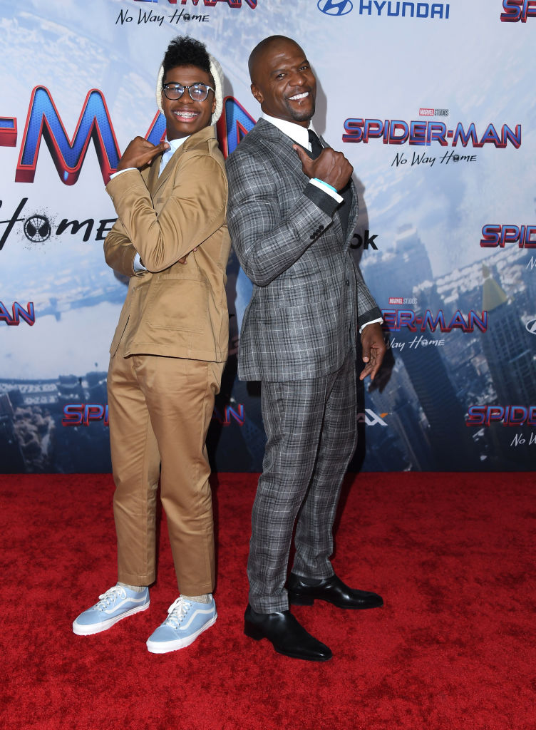  Isaiah Crews, Terry Crews arrives at the Sony Pictures' "Spider-Man: No Way Home" Los Angeles Premiere on December 13, 2021 in Los Angeles, California. 