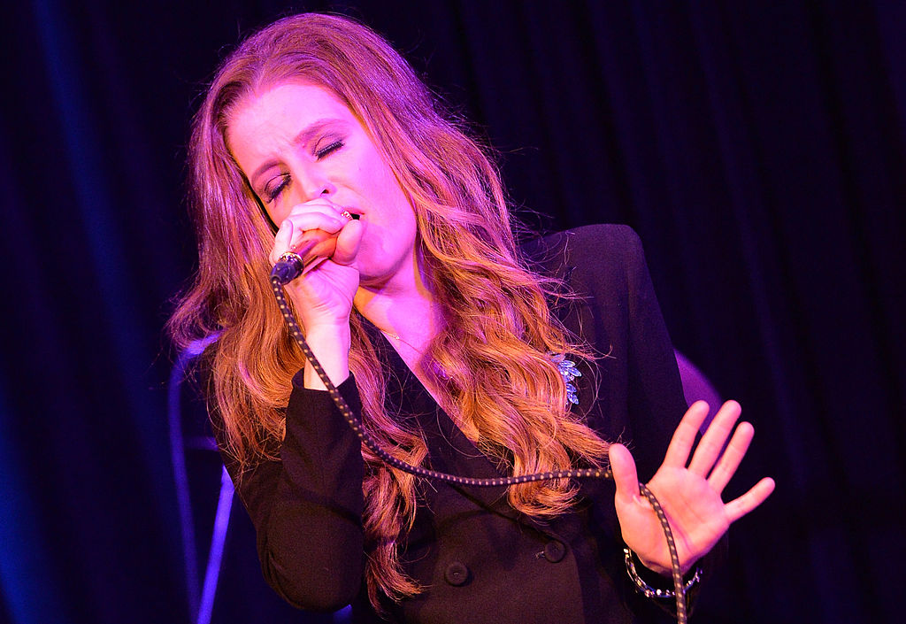 Lisa Marie Presley Taking a 'Dark Turn'? Singer Seems To Be Struggling Through Holidays [Report]