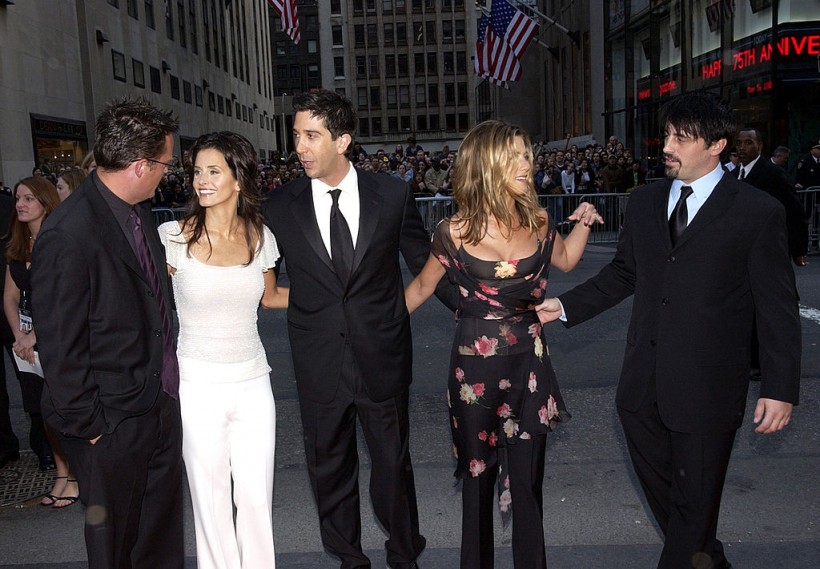 Courteney Cox, David Schwimmer, Jennifer Aniston, Matthew Perry and Matt LeBlanc from NBC show 