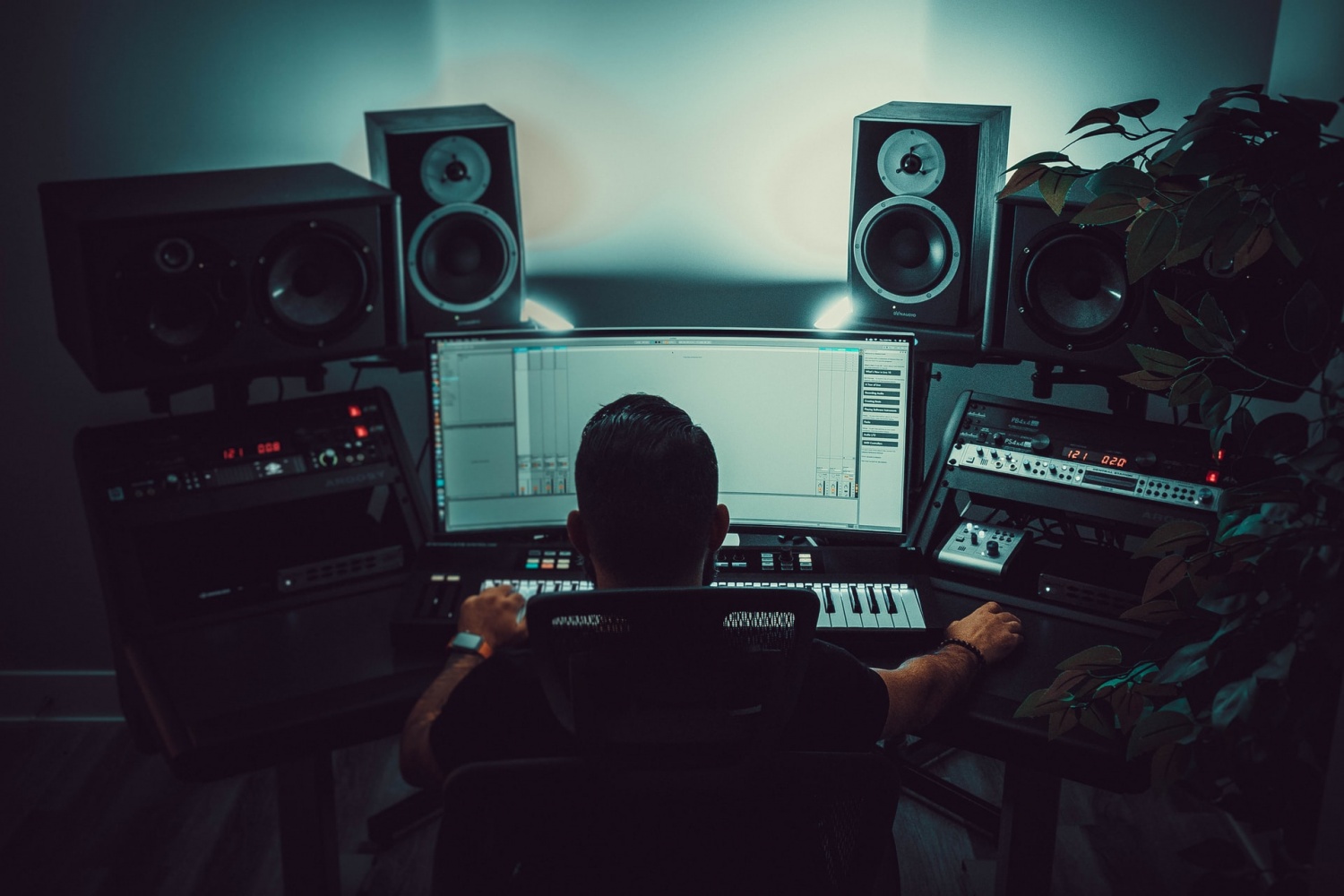 Are You An Aspiring Music Producer? Here Are Some Useful Tips