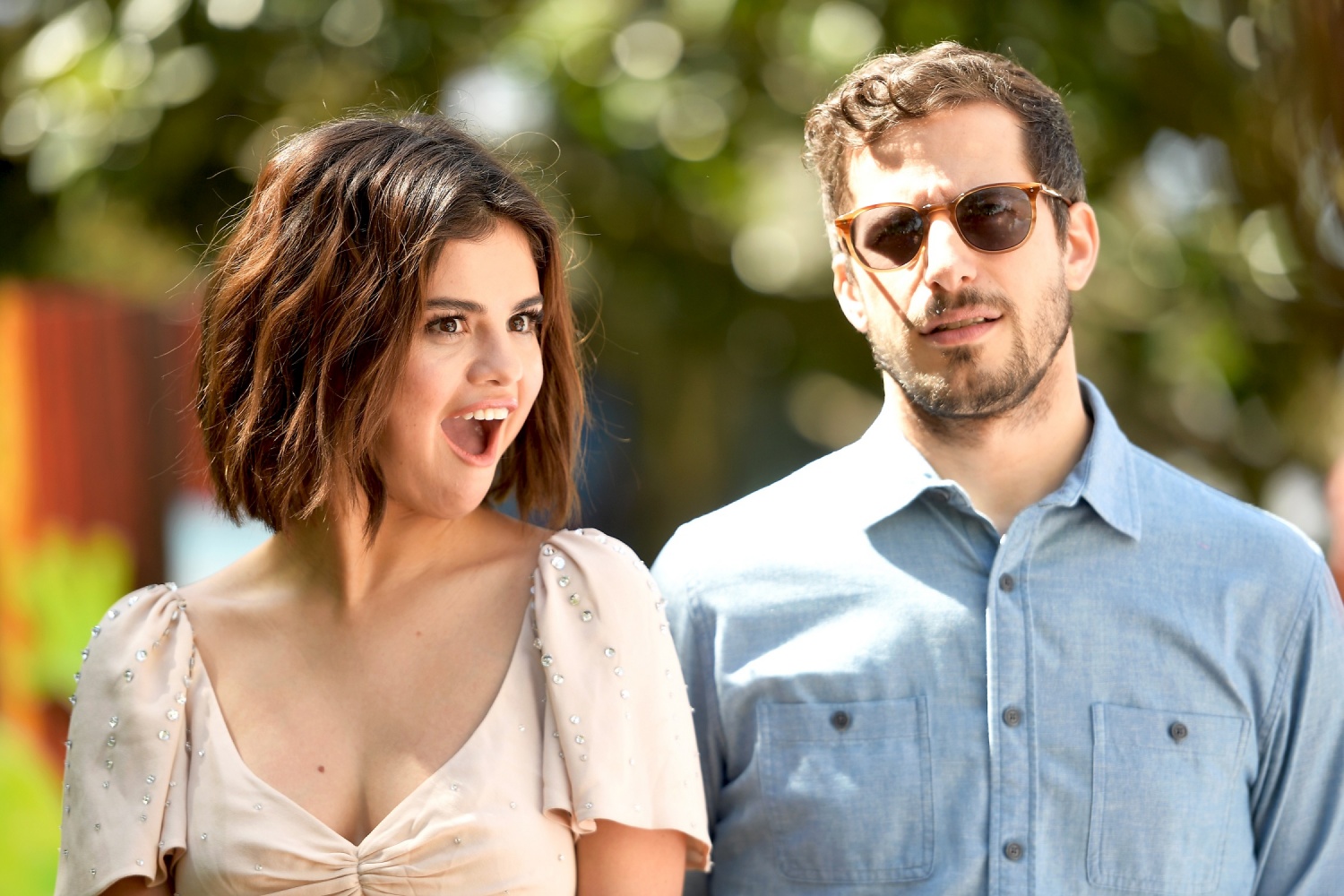  Selena Gomez (L) and Andy Samberg attend the photo call for Sony Pictures' "Hotel Transylvania 3: Summer Vacation" at Sony Pictures Studios on April 11, 2018 in Culver City, California. 