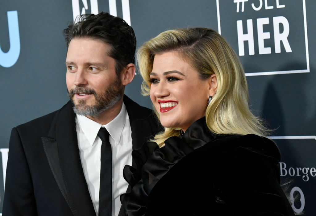 Kelly Clarkson Struggles to Kick Out Ex-Husband Brandon Blackstock From Her Montana Ranch? [Report]