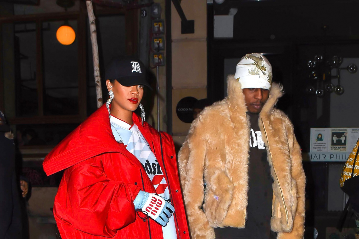 JANUARY 22: Rihanna is seen in SoHo on January 22, 2022 in New York City. (Photo by Robert Kamau/GC Images)