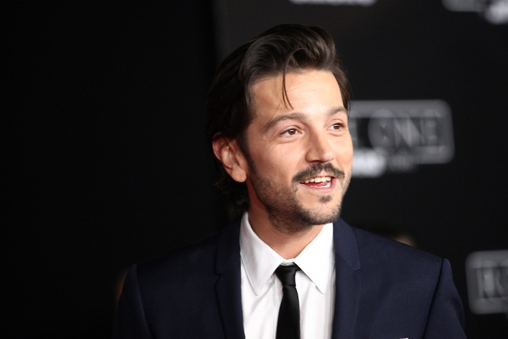 Diego Luna attends The World Premiere of Lucasfilm's "Rogue One: A Star Wars Story, In Hollywood, California, on December 10, 2016. / AFP / TOMMASO BODDI (Photo credit should read TOMMASO BODDI/AFP via Getty Images)