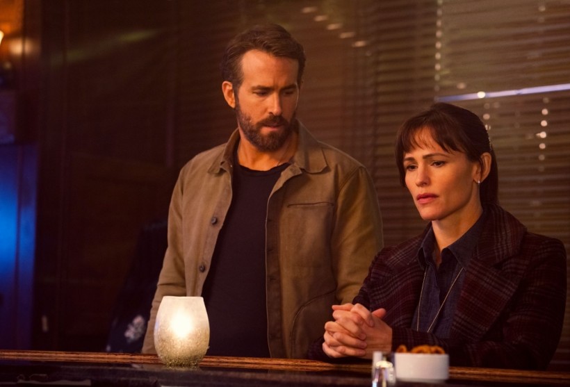 Ryan Reynolds and Jennifer Garner in Netflix’s ‘The Adam Project'