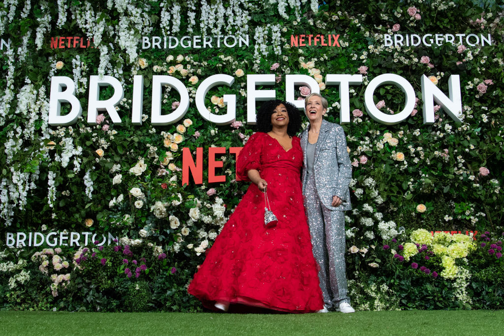 Shonda Rhimes and Betsy Beers attend the "Bridgerton" Series 2 World Premiere at Tate Modern on March 22, 2022 in London, England. (Photo by Jeff Spicer/Getty Images)