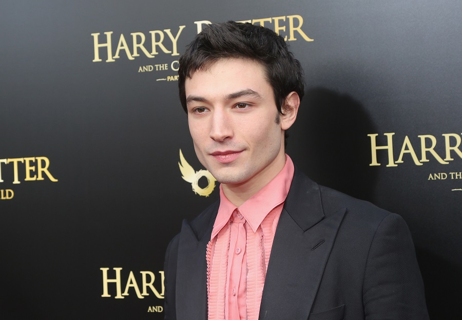  Ezra Miller poses at "Harry Potter and The Cursed Child parts 1 & 2" on Broadway opening night at The Lyric Theatre on April 22, 2018 in New York City. (Photo by Bruce Glikas/Bruce Glikas/FilmMagic)