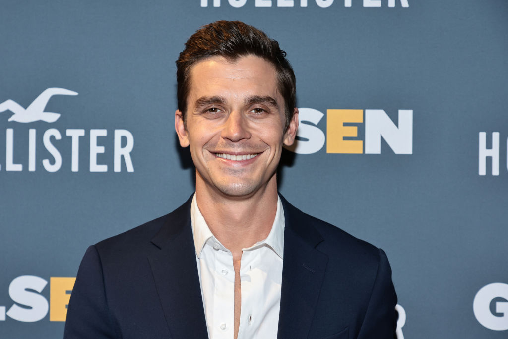 Antoni Porowski attends the 2022 GLSEN Respect Awards at Gotham Hall on May 16, 2022 in New York City. 