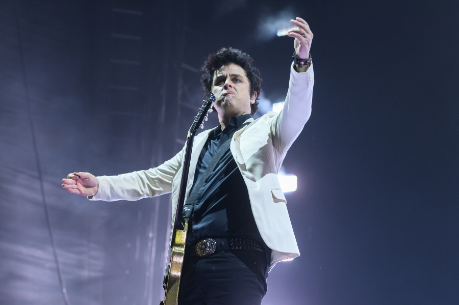  Billie Joe Armstrong of Green Day performs during the Hella Mega Tour at Wrigley Field on August 15, 2021 in Chicago, Illinois. (Photo by Timothy Hiatt/Getty Images)