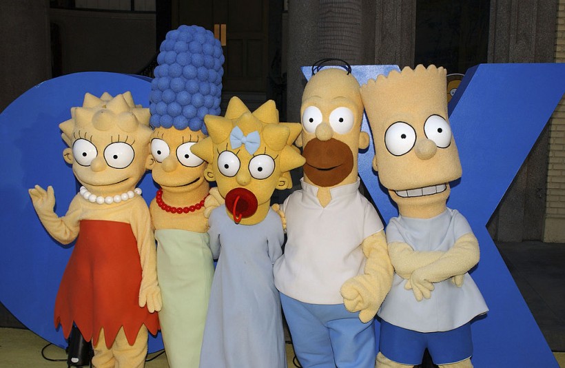LOS ANGELES, CA - APRIL 25: (L to R) The Simpsons characters Lisa, Marge, Maggie, Homer and Bart Simpson pose for a photograph at 