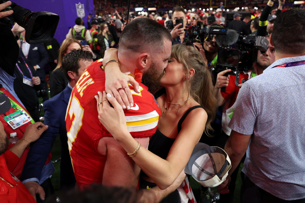 Trvis Kelce and Taylor Swift