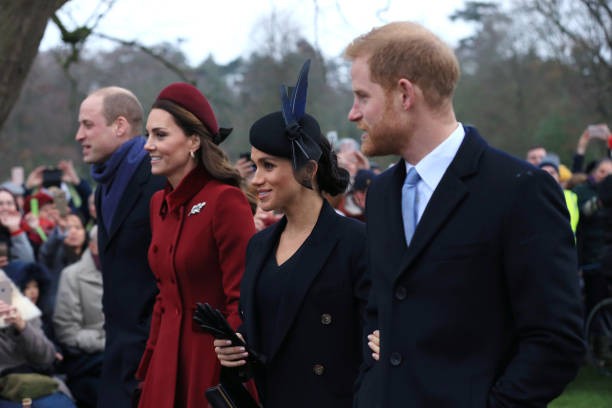 KING'S LYNN, ENGLAND - DECEMBER 25: (L-R) Prince William, Duke of Cambridge, Catherine, Duchess of Cambridge, Meghan, Duchess of Sussex and Prince Harry, Duke of Sussex leave after attending Christmas Day Church service at Church of St Mary Magdalene on the Sandringham estate on December 25, 2018 in King's Lynn, England. 