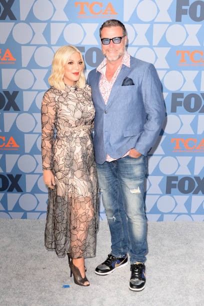 LOS ANGELES, CALIFORNIA - AUGUST 07: Tori Spelling and Dean McDermott arrives at FOX Summer TCA 2019 All-Star Party at Fox Studios on August 07, 2019 in Los Angeles, California. 