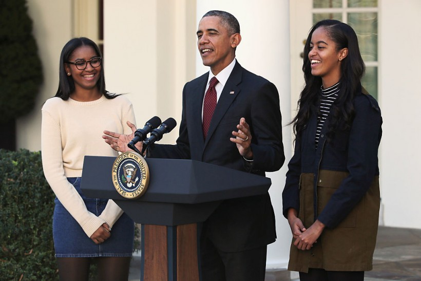Barack Obama and daughters