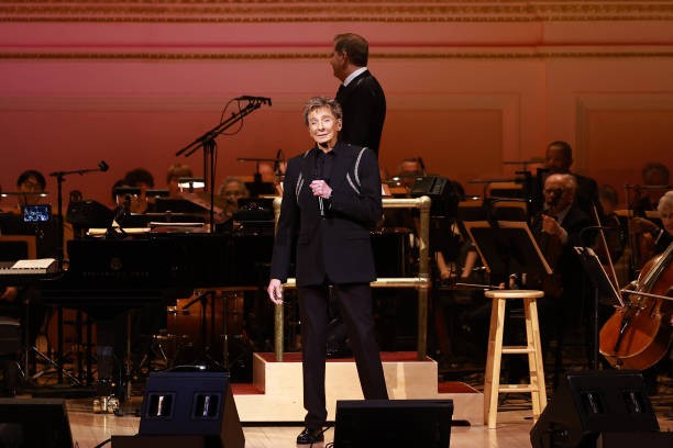NEW YORK, NEW YORK - APRIL 29: Barry Manilow performs onstage at The New York Pops 41st Birthday Gala honoring Clive Davis on April 29, 2024 in New York City. 