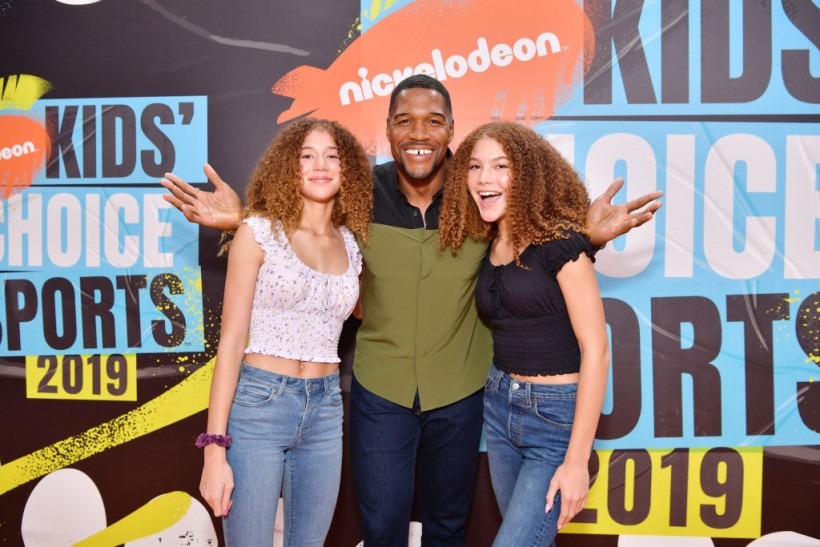 Michael Strahan and daughters Isabella and Sophia