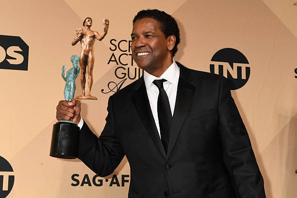 LOS ANGELES, CA - JANUARY 29: Actor Denzel Washington, winner of the Outstanding Performance by a Male Actor in a Leading Role award for 'Fences'.