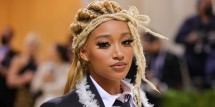  Amandla Stenberg attends The 2021 Met Gala Celebrating In America: A Lexicon Of Fashion at Metropolitan Museum of Art on September 13, 2021 in New York City.