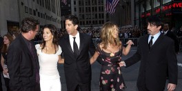 Courteney Cox, David Schwimmer, Jennifer Aniston, Matthew Perry and Matt LeBlanc from NBC show "Friends"
